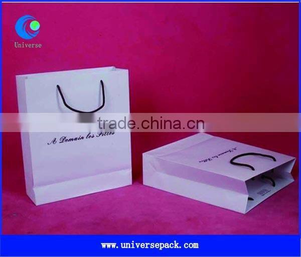 Personal Light Green Paper Bag Custom Tote Bags Made In China For Packing Goods