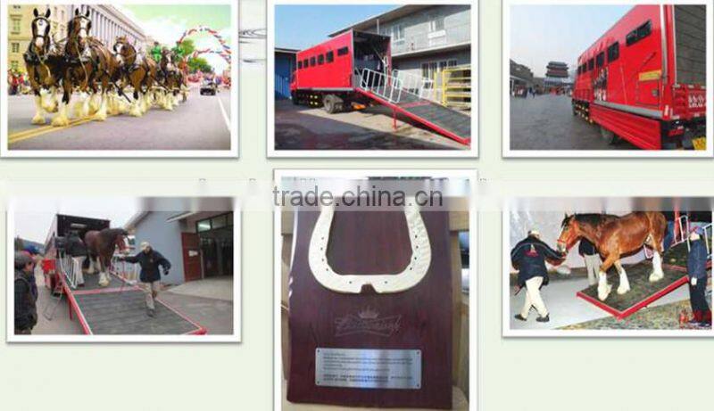 From Standard-Trailer Deluxe classic double horse load float