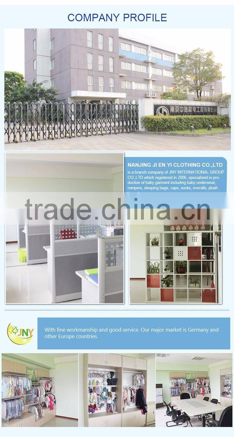 High quality red knitted beret hats for unisex