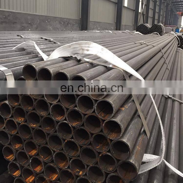Manufacturer Galvanized Iron Pipe Square Tube Black Round Pipe / Carbon Steel Tube
