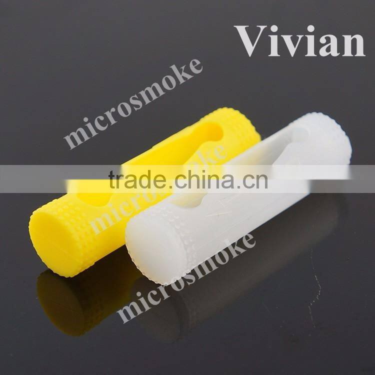 Fashion 18650 battery holder case non-toxic rubber battery case 18650 battery wholesale