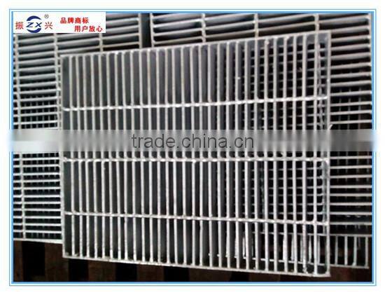 Professionally manufacture galvanized steel grating with 6mm cross bar