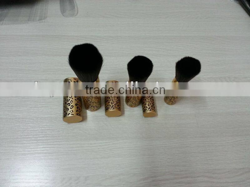 leopard print retractable blusher brush,cosmetic implement