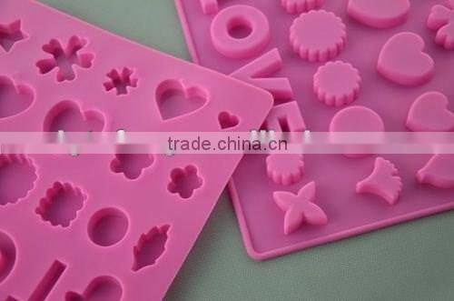 Custom Novelty design love shape novelty silicone ice mold