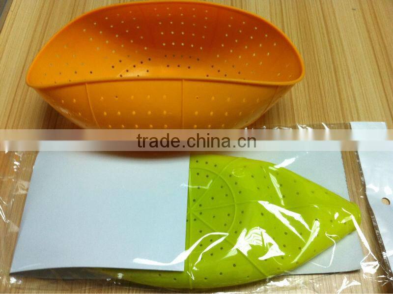 OEM/ FDA food grade folding kitchen fruit & vegetable colander
