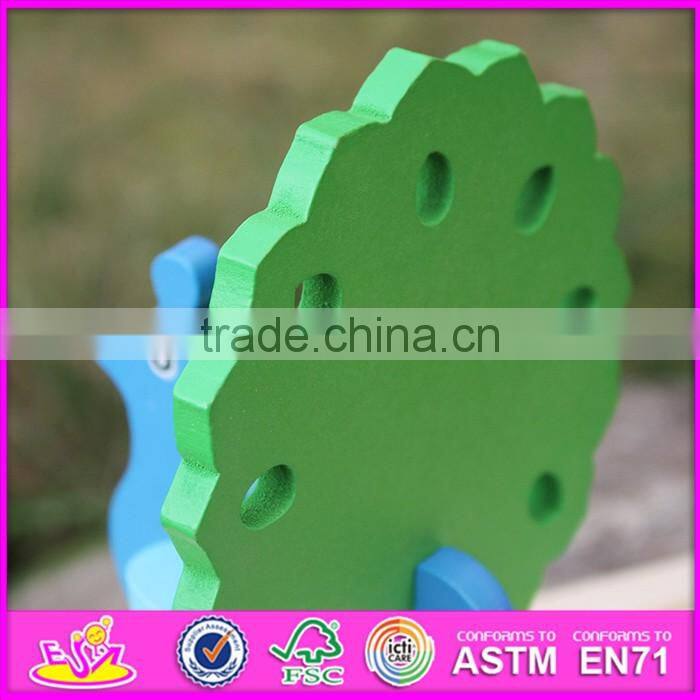 2017 New product funny 3d peacock children wooden puzzle animals W14G040