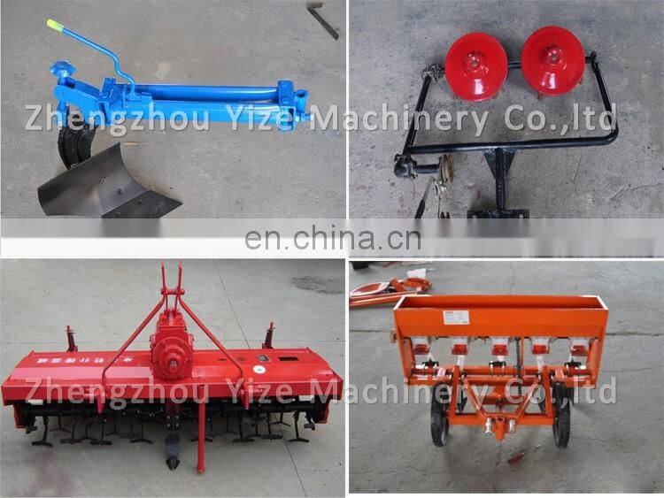 Small farm tractor / four wheel driving farming tractor