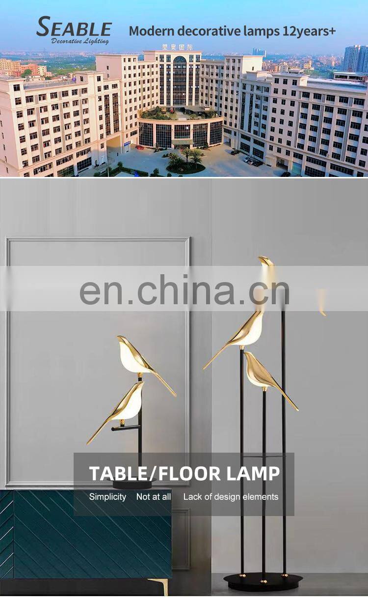 New Listed Indoor Decoration Aluminum Acrylic Reading Room Bedside Modern Black Gold LED Table Light