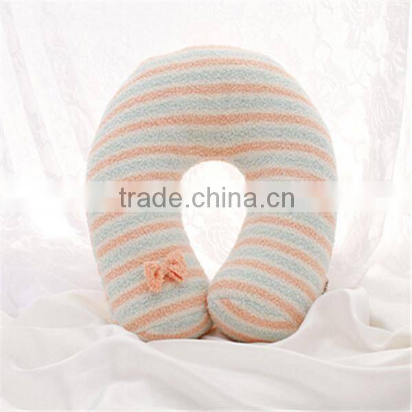 Soft 100% polyester cheap portable striped decor winter nap travel pillow