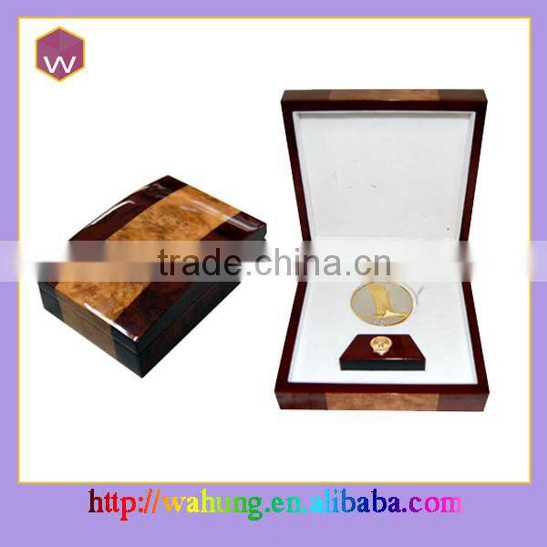 Lacquerred wooden gift box for coin keep