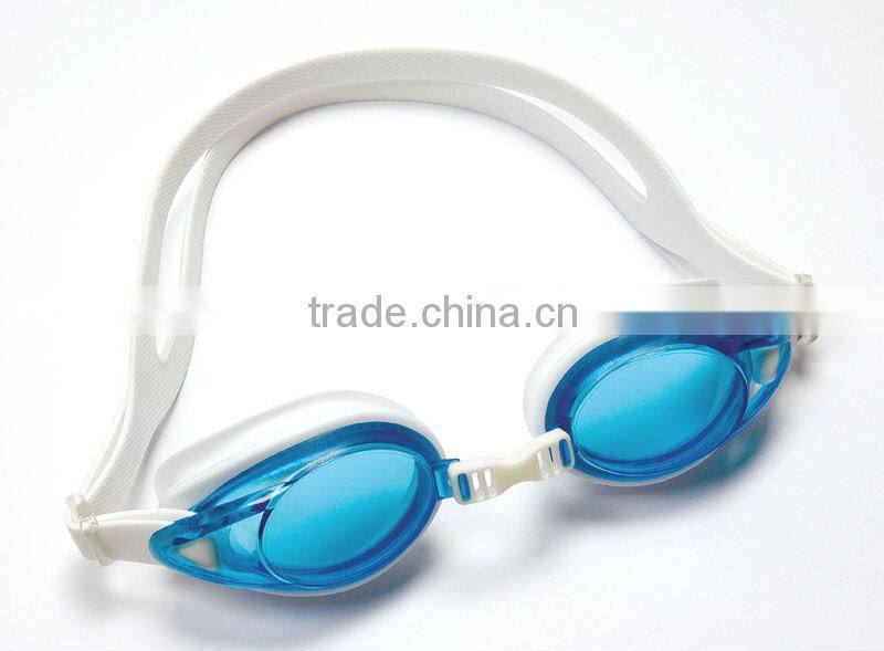 Sexy Goggles for Swimming in Fashion