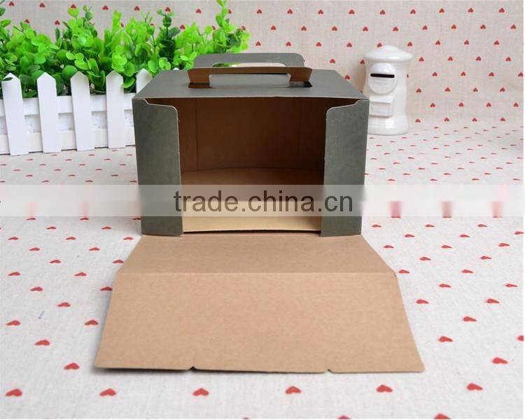 Recycled Materials Feature and Hand-held kraft paper cake box,cute paper cake box