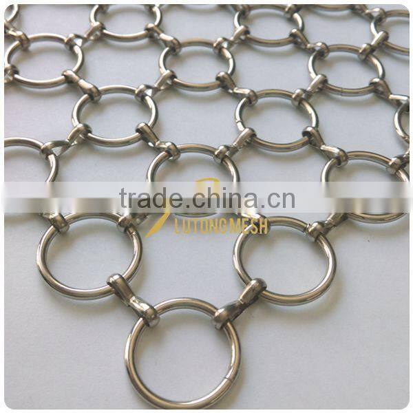 Decorative metal ring mesh for saloon room divider curtain