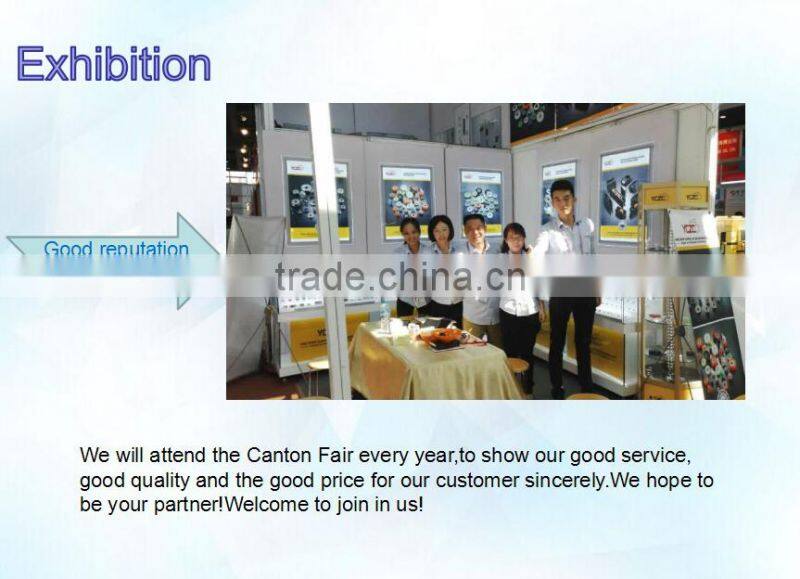 Low friction gate door roller with nylon