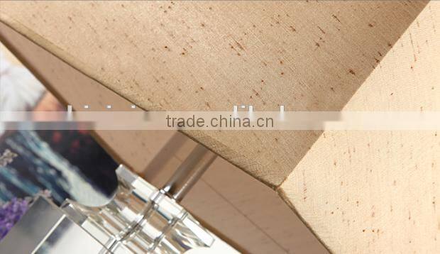 Medal shape design K9 clear crystal table lamp with fabric lampshade