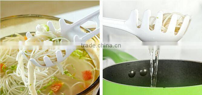 Wholesale Stock White Platic Sawtooth Noodle Ladle