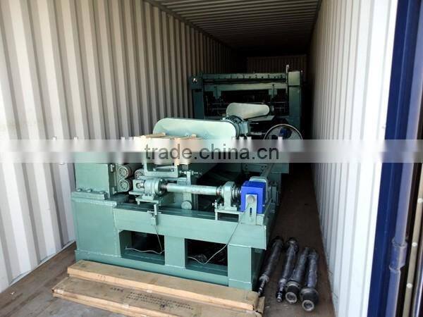wood rotary peeling lathe / spindleless peeling machine / veneer peeler