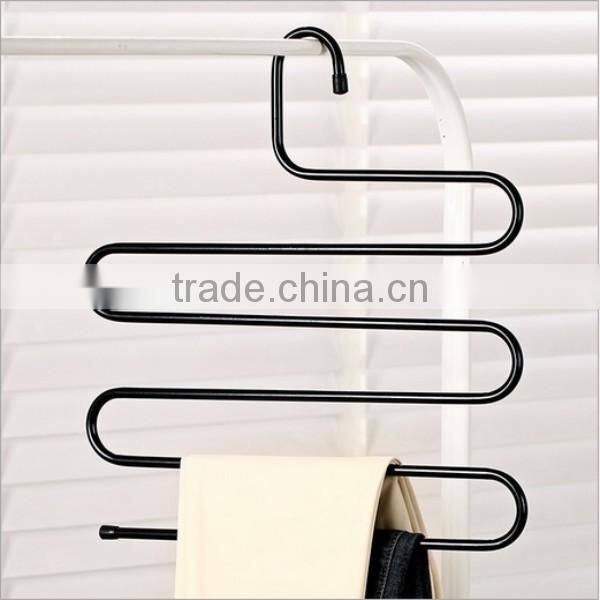 2015 new design plastic hanger maker/black&white new design cheap plastic hanger/custom new style hanger manufacturer