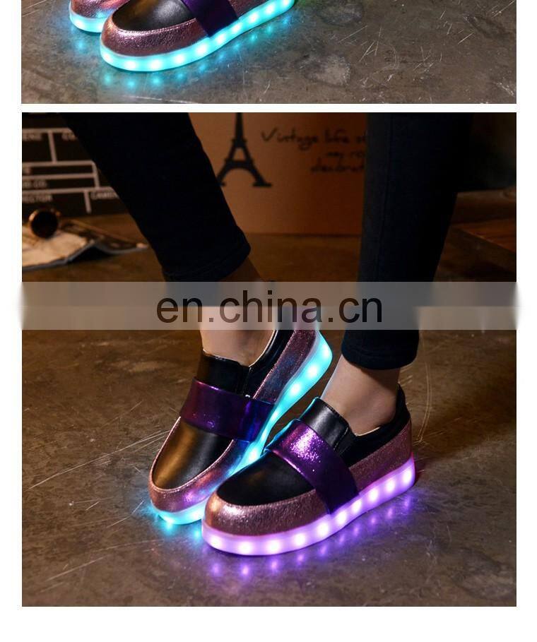 Wholesale New design Hottest Ladies shoes European fashion Women shoes LED shoes sneakers girls footwear