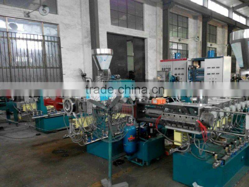 High-torque twin-screw granulator