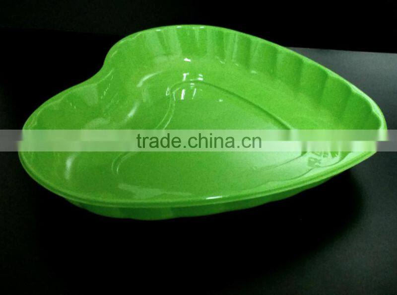 High quality plastic fruit plate heart type snack container