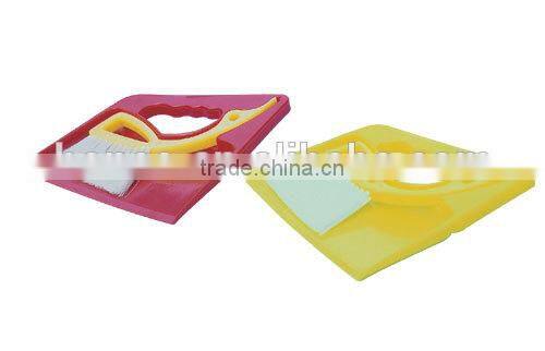 Cleaning sponge with scouring pad