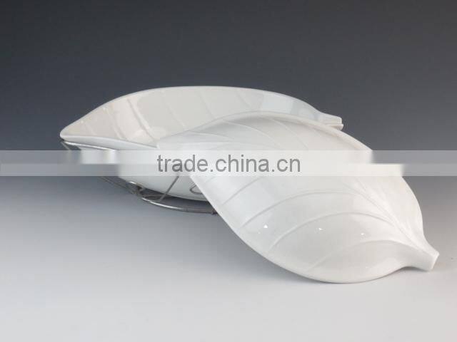 leaf shape white porcelain casserole with iron rack