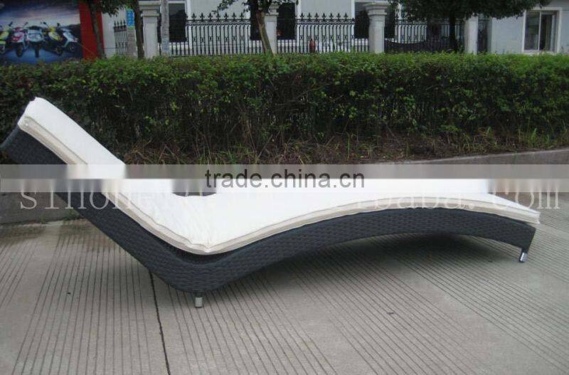 rattan lounge bed AK3044