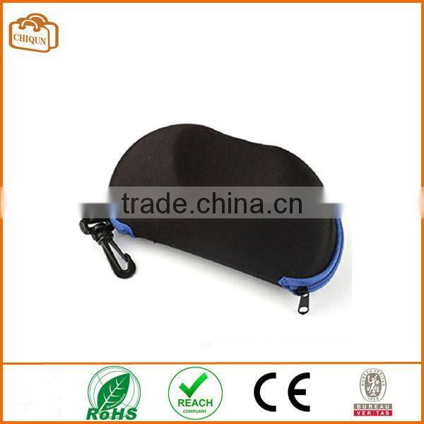 Fashion Portable Carabiner Eye Glasses Sunglasses Hard Case Protector Box (Blue)