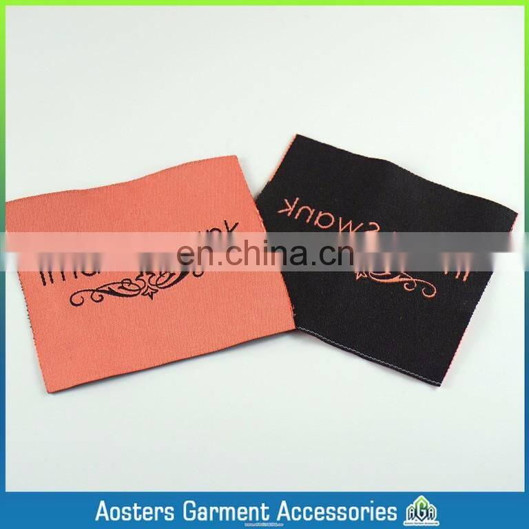 customized size center fold name tags for clothing