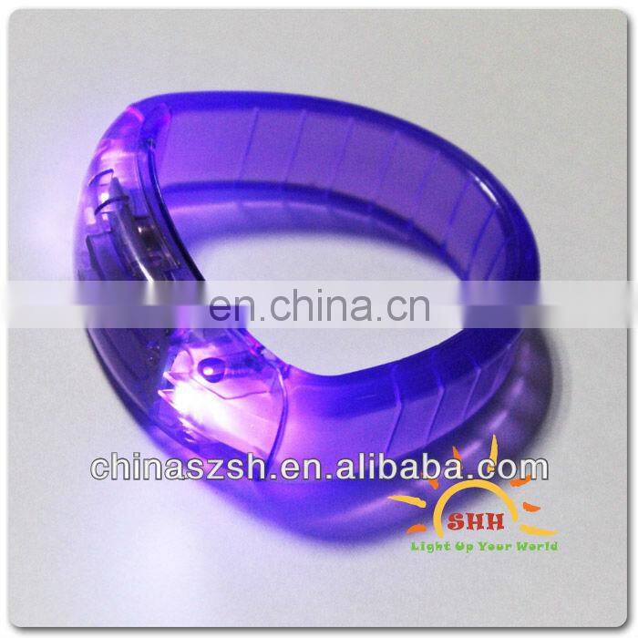 Led flashing light up party wrist bracelets Shenzhen 2013