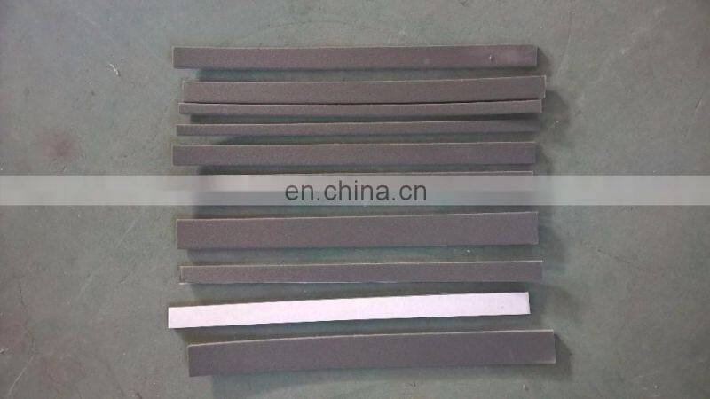 Automatic sheet leather strap cutting machine