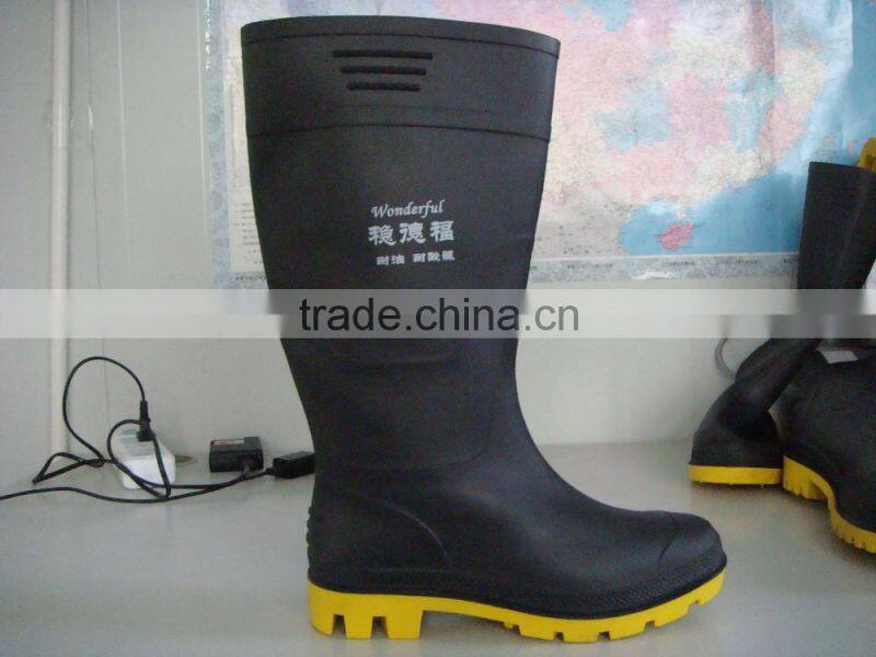 rain working boots of black