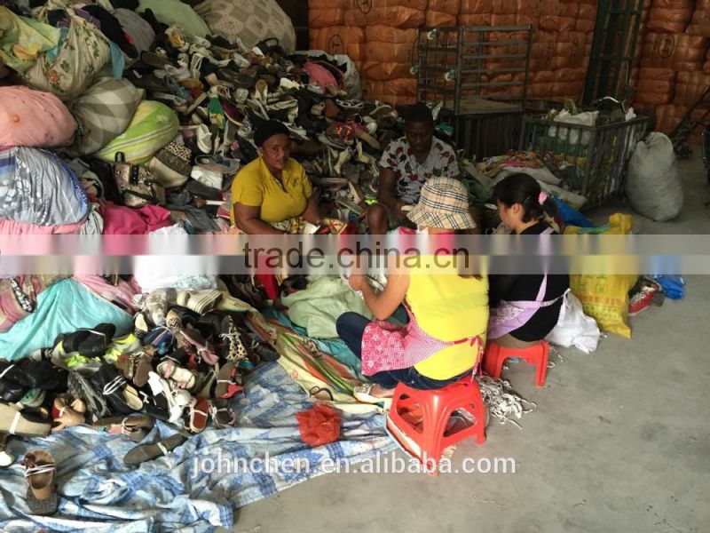 send hand clothing summer