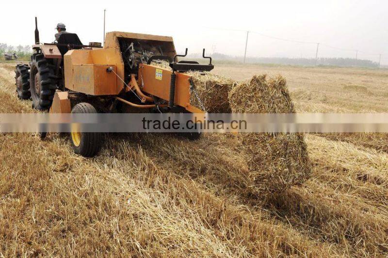 Trail-type wheat straw bander