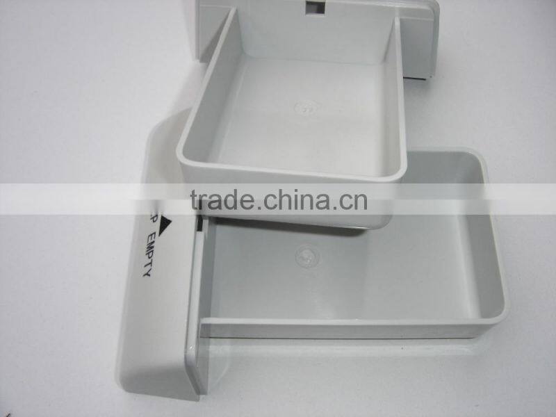 Curtain fittings winding round plastic mold manufacturing