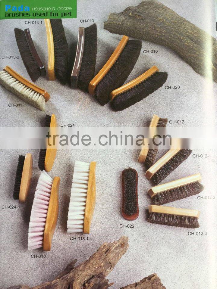 wood pet brush