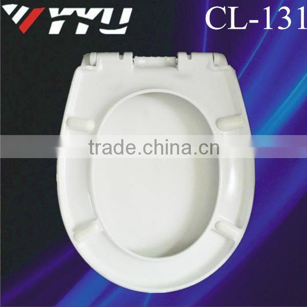 CL-131 Toilet Seats; Thermoset White Sanitary Toilet Seat with Soft Close Hinge
