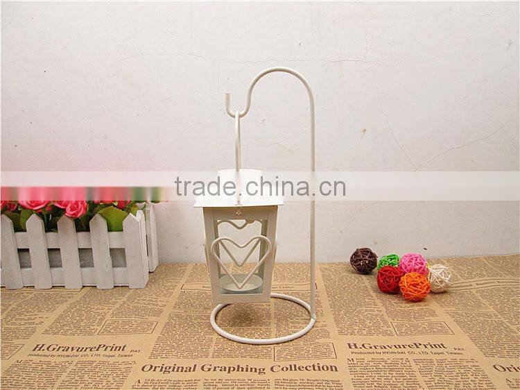 Heart shaped candlestick classical European-style metal candle holder