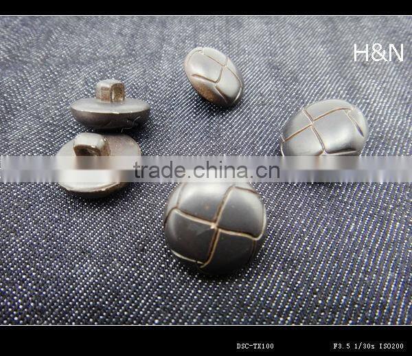 Oeko-tex approved hand-crafted shank leather button