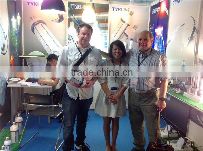 150w metal halide led replacement CE, RoHS, UL Certificated E26/E27/E39/E40 led corn light with 5 years warranty