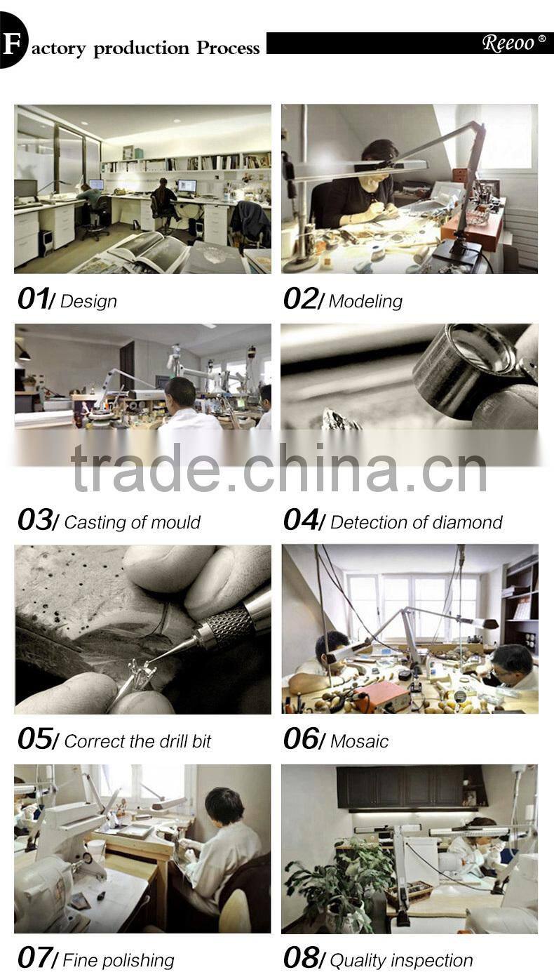 elegent pendent faux bijoux