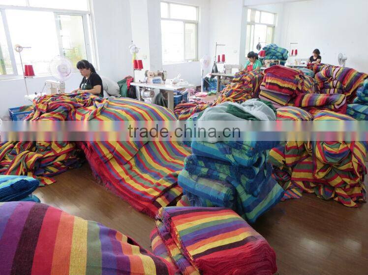 swinging outdoor hammock