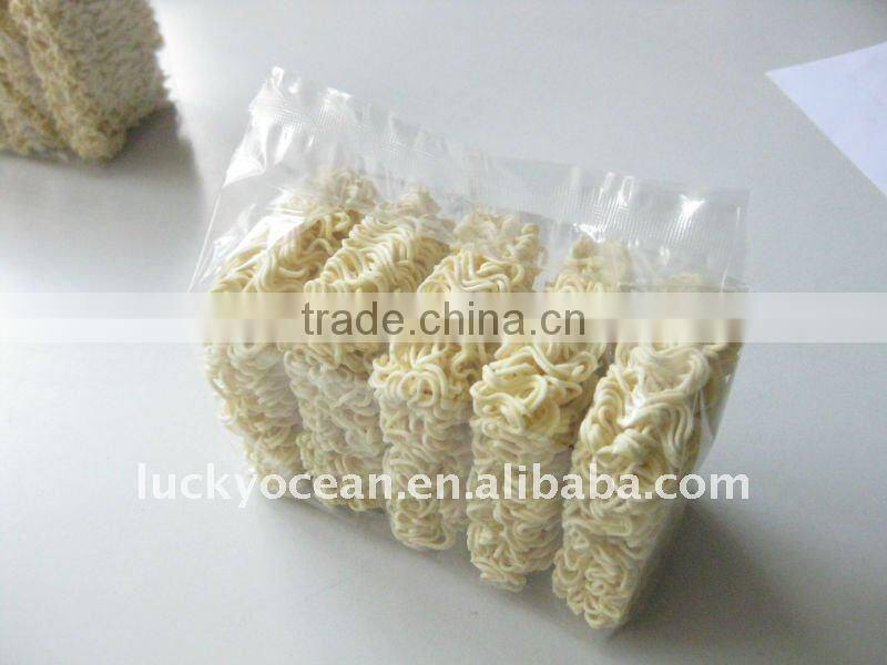 high grade square shape Instant noodles family pack