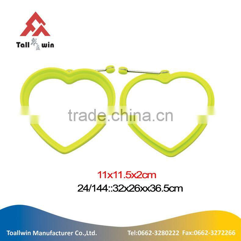 Hot selling flower shape silicone egg boiler