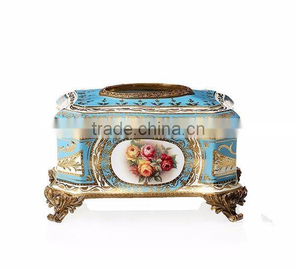 European Style Porcelain compote With Couple Pattern, Character Design Decorative Ceramic Fruit Bowl With Bronze Base