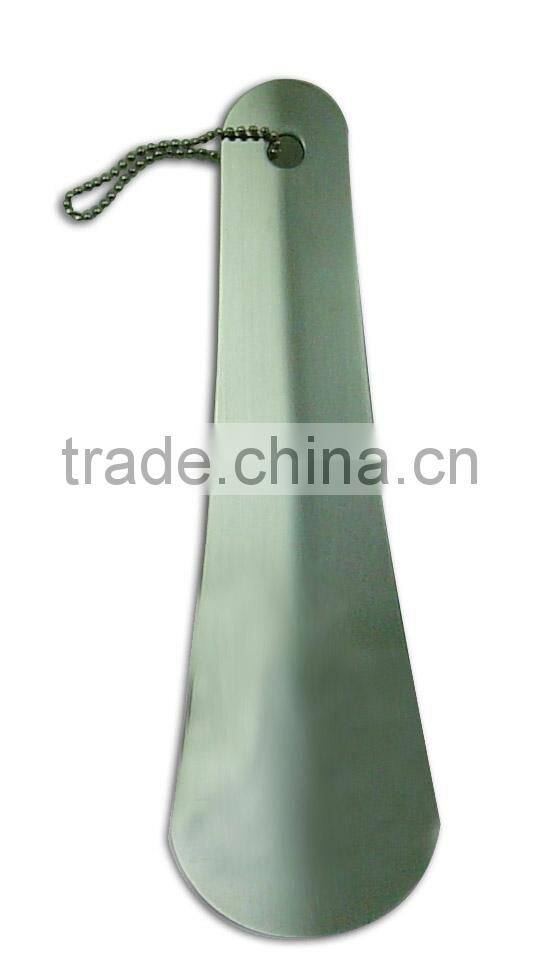 Small short handle foldable shoe horn