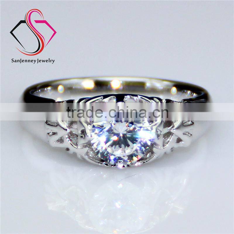 Round Brilliant Cut Moissanite Solitaire 0.8 Carat 6.0mm Center 14k White Yellow Gold Diamond Engagement Ring