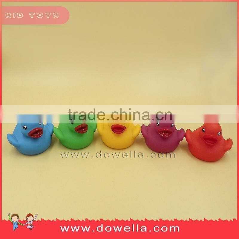2015 hot selling custom yellow plastic ducks