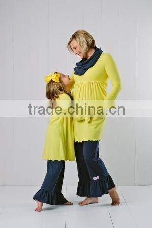Mix color and buttons mother and daughter dress clothing sets with Printed fabric